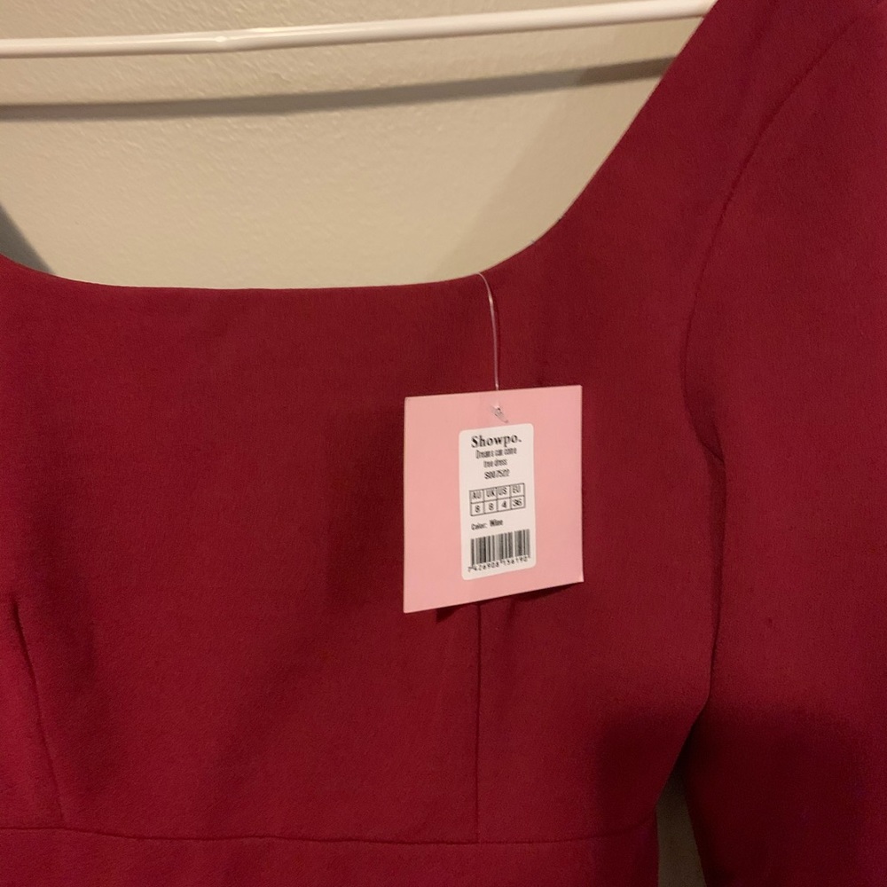 RED DRESS - Picture 5 of 5